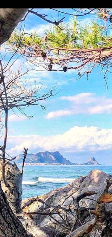 Home Sweet Home Sea Монделло Екстер'єр фото